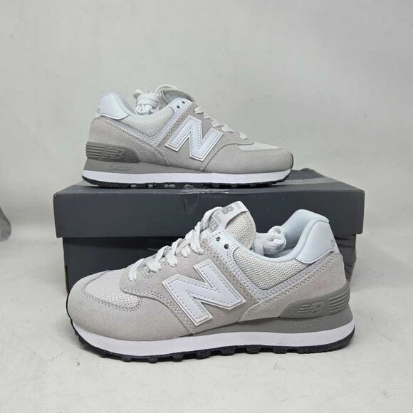 New women's 5.5 New Balance (from Anthropologie) 574 Core suede sneakers Grey - Picture 1 of 12